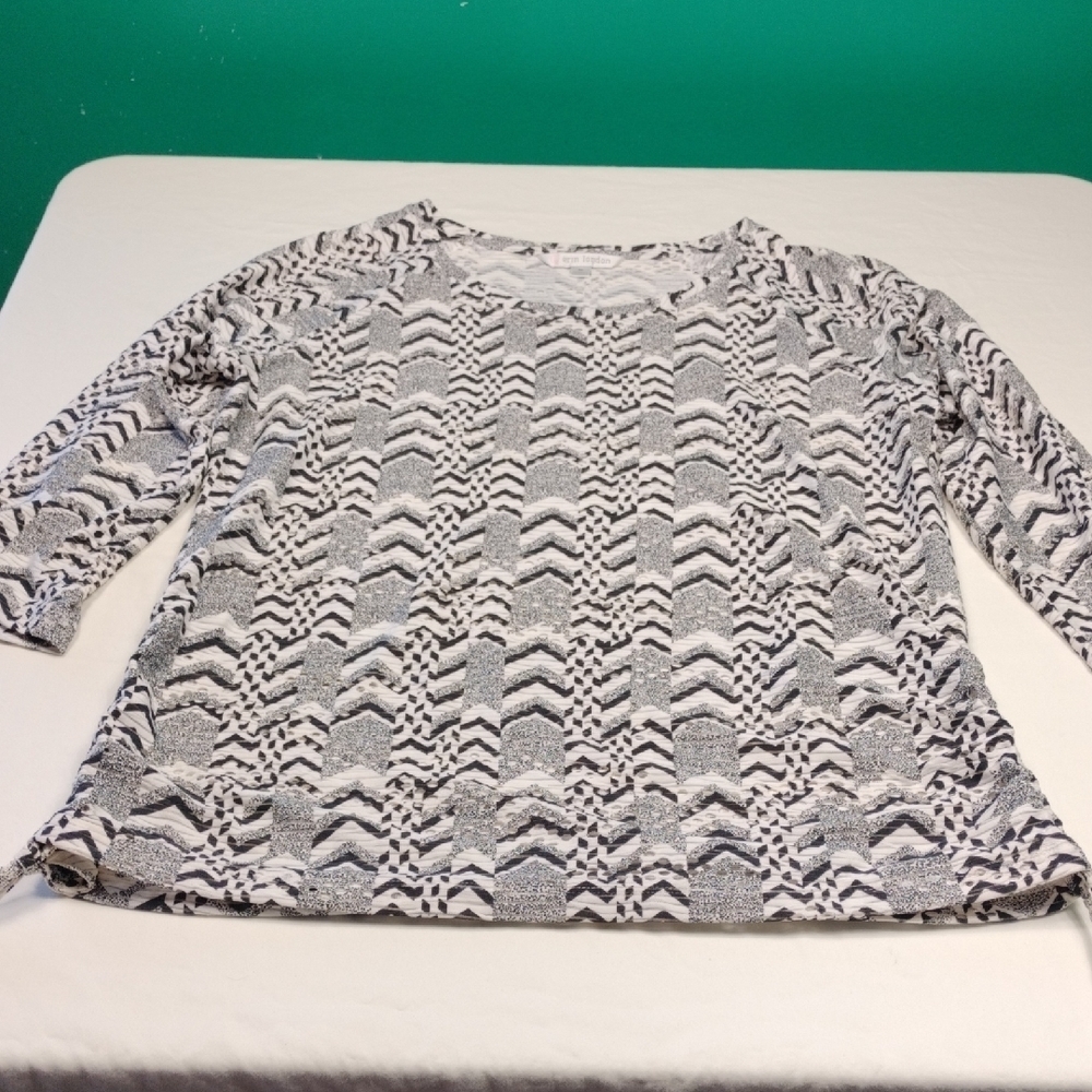 Erin London Black And White See Thru Top Size Medium